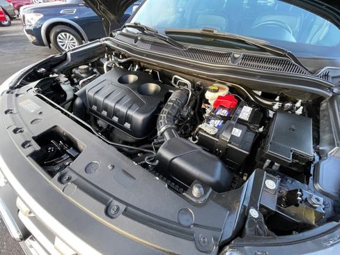 Used 2017 Ford Explorer Limited w/ Class II Trailer Tow Package image 32