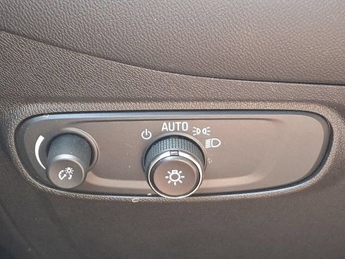 Certified 2023 Chevrolet Equinox LT AWD/4WD image 23