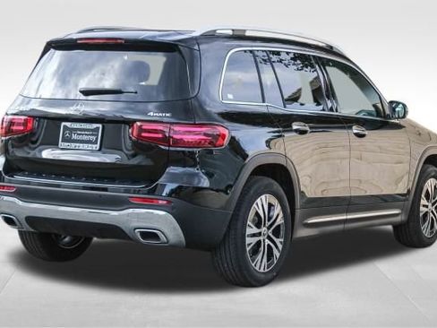 New 2026 Mercedes-Benz GLB 250 4MATIC image 8