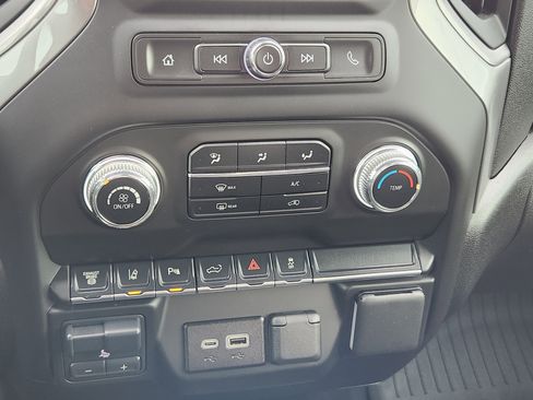 Used 2025 GMC Sierra 2500 Pro w/ 1SA Pro Safety Plus Package image 24