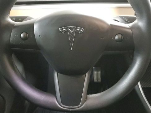 Used 2020 Tesla Model Y Long Range image 17