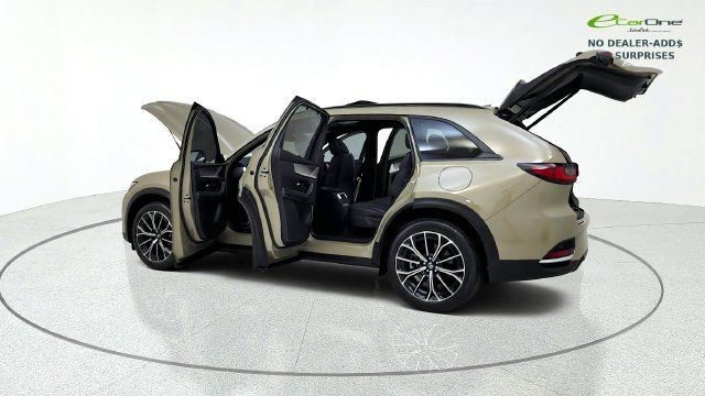 Used 2025 MAZDA CX-70 Plug-In Hybrid w/ Premium Plus AWD/4WD image 16