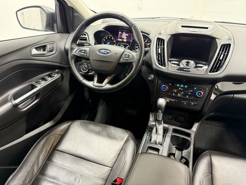 Used 2017 Ford Escape Titanium image 40
