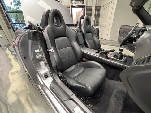 Used 2003 Honda S2000 image 5