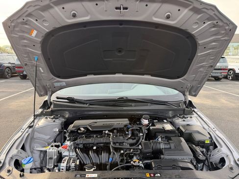 Certified 2024 Hyundai Elantra SEL w/ Convenience Package image 22