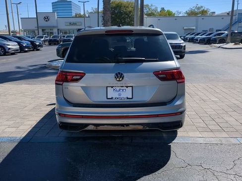 Certified 2024 Volkswagen Tiguan SE R-Line image 4