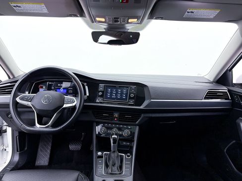 Used 2023 Volkswagen Jetta SE w/ Panoramic Sunroof Package FWD image 25
