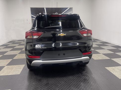 Used 2023 Chevrolet TrailBlazer LT w/ Convenience Package image 3