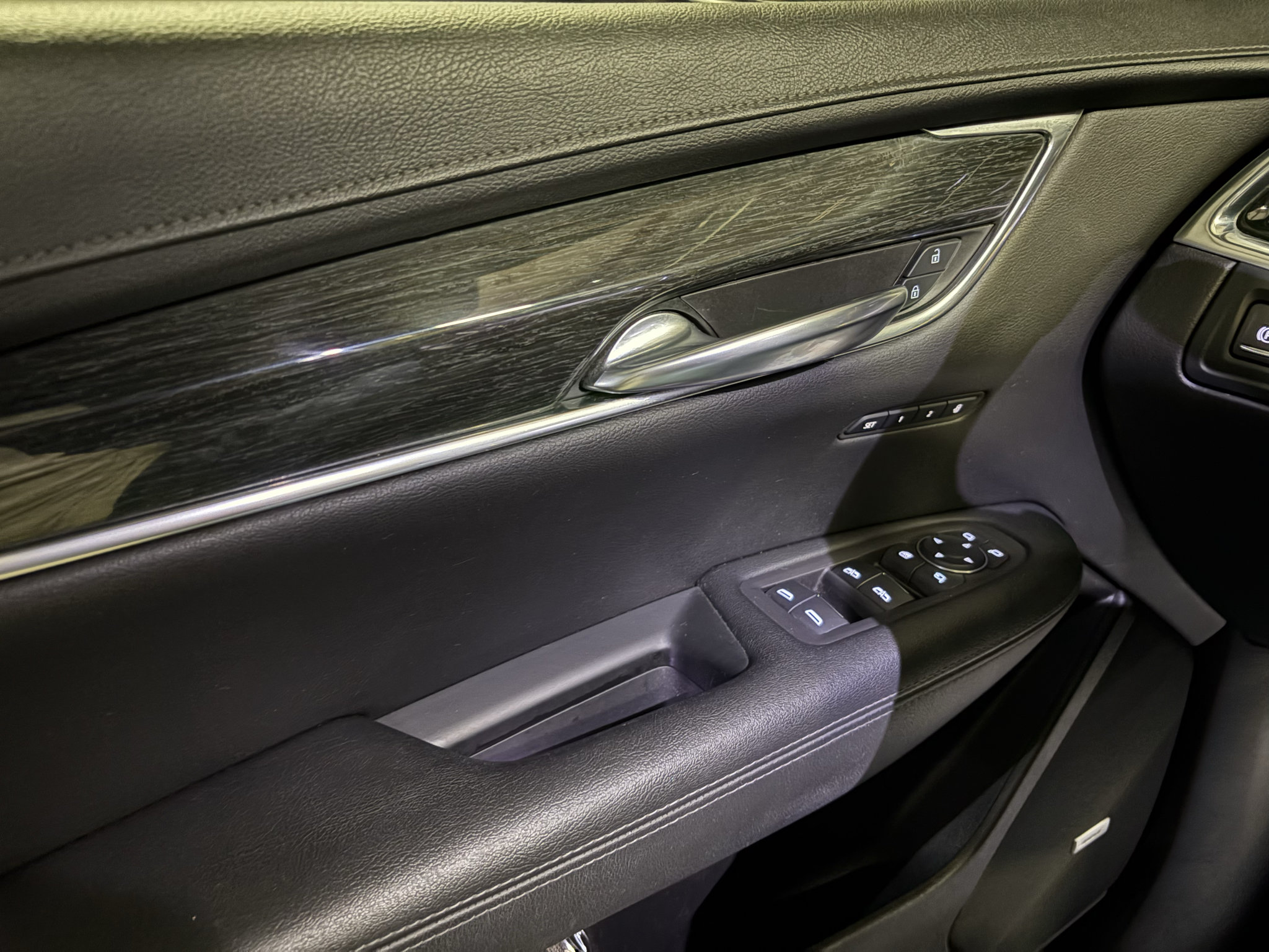 Used 2020 Cadillac XT5 Premium Luxury FWD image 20