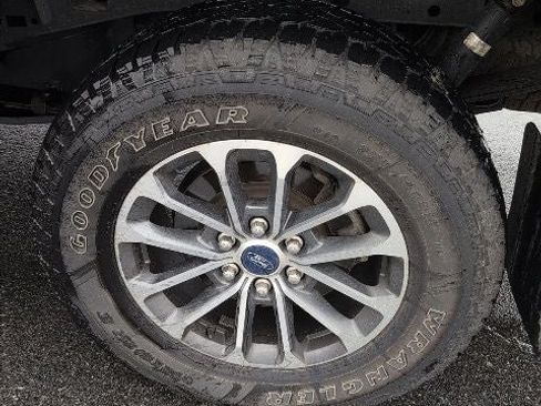Used 2020 Ford F150 XLT w/ Equipment Group 302A Luxury AWD/4WD image 25
