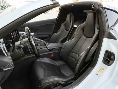 Used 2021 Chevrolet Corvette Stingray Coupe w/ 1LT image 15