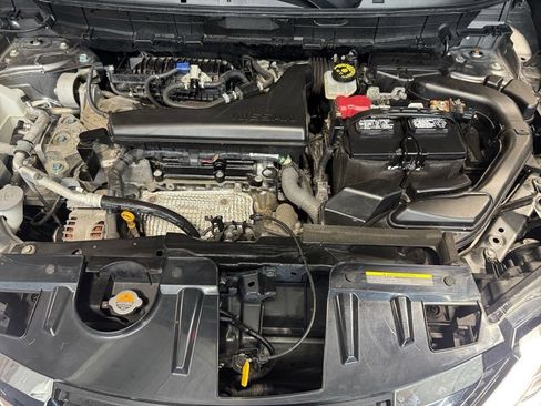 Used 2019 Nissan Rogue SV w/ Sun & Sound Touring Package AWD/4WD image 23