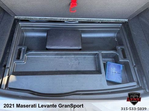 Used 2021 Maserati Levante GranSport image 43