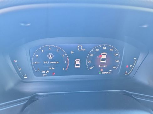 Certified 2025 Honda Accord LX image 11