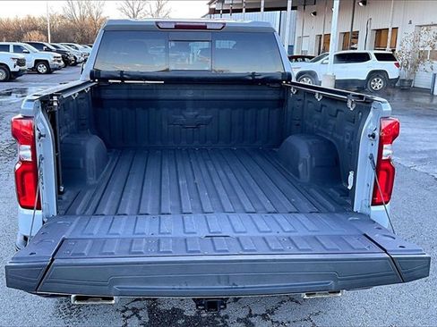 Used 2024 Chevrolet Silverado 1500 LT Trail Boss w/ Convenience Package II image 7