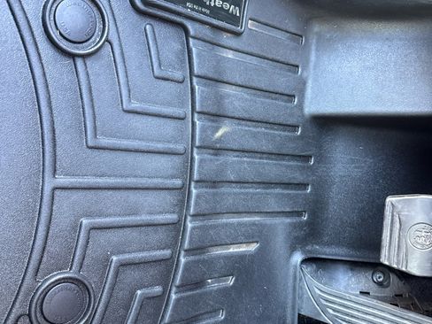 Used 2021 Alfa Romeo Stelvio Ti w/ Nero Edizione image 34