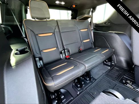 Used 2023 GMC Yukon AT4 w/ Technology Package AWD/4WD image 25