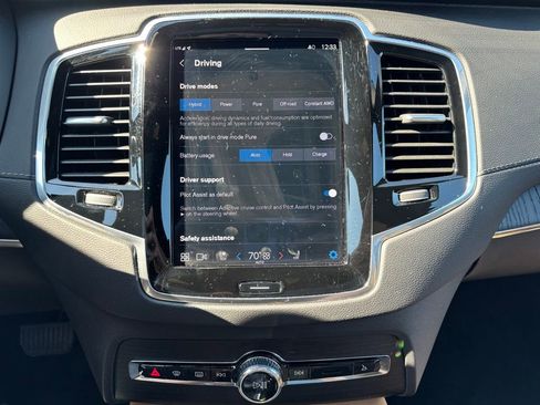 Certified 2024 Volvo XC90 T8 Ultimate w/ Protection Package Premier image 15