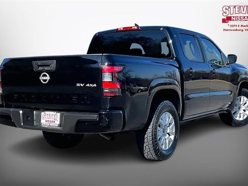 Used 2023 Nissan Frontier SV image 6