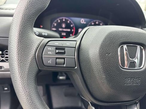Used 2025 Honda Accord SE image 19