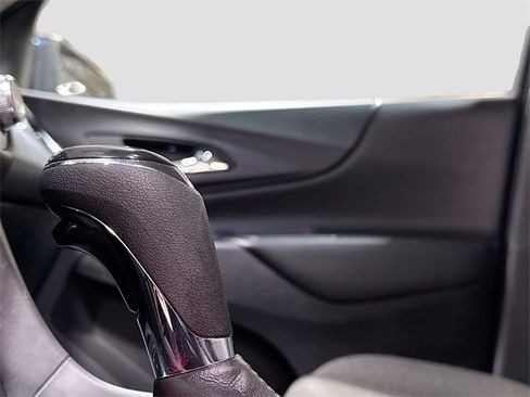 Used 2019 Chevrolet Equinox LT image 17