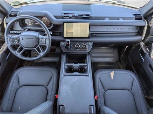 Used 2025 Land Rover Defender 110 S AWD/4WD image 19