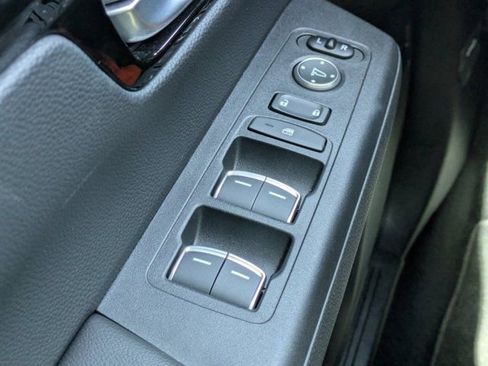 Used 2025 Honda CR-V EX-L image 21