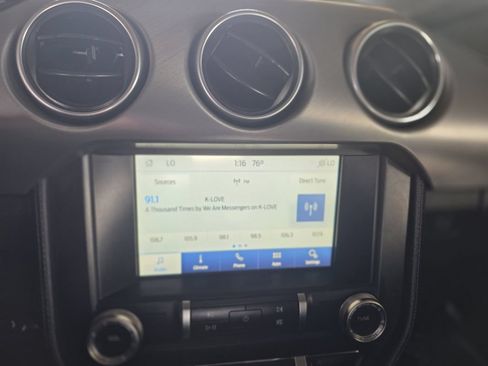 Used 2019 Ford Mustang Premium RWD image 26