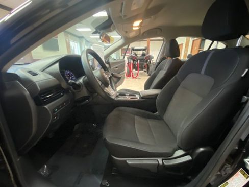 Used 2024 Nissan Sentra SV image 20