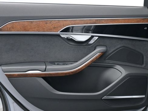 Used 2022 Audi A8 L 3.0T image 19