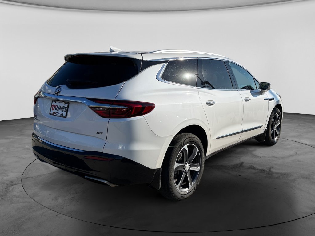 Used 2020 Buick Enclave Essence w/ Sport Touring Edition AWD/4WD image 10