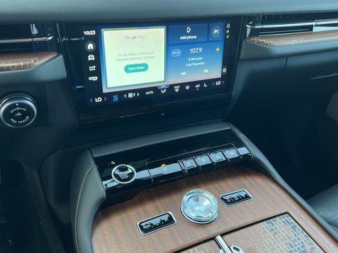 New 2027 Lincoln Navigator Black Label AWD/4WD image 12
