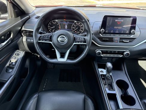 Used 2021 Nissan Altima 2.5 SR image 12