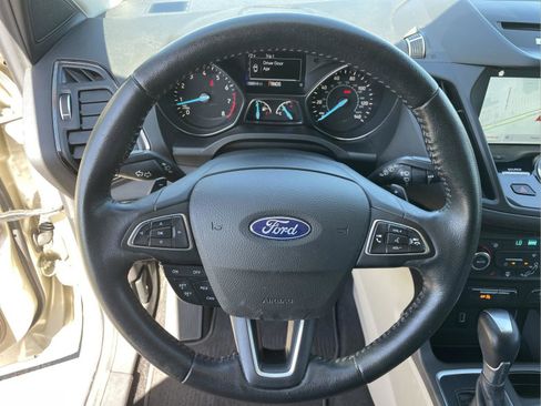 Used 2017 Ford Escape Titanium AWD/4WD image 10