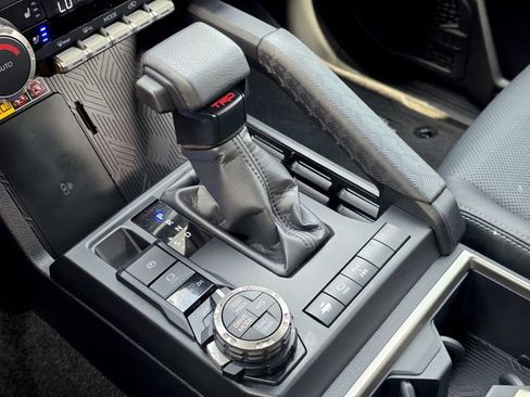Certified 2025 Toyota 4Runner TRD Off-Road Premium w/ Tow Technology Package AWD/4WD image 18