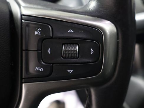 Used 2022 Chevrolet Suburban Z71 w/ Z71 Off-Road Package image 39