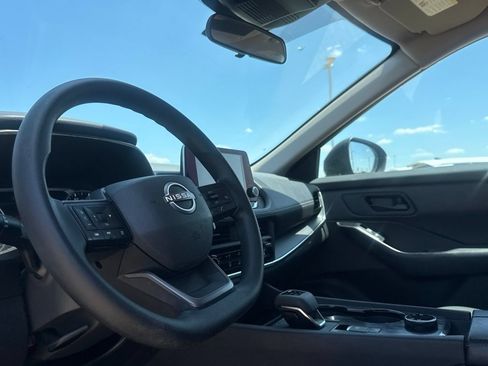 Certified 2025 Nissan Rogue S AWD/4WD image 38