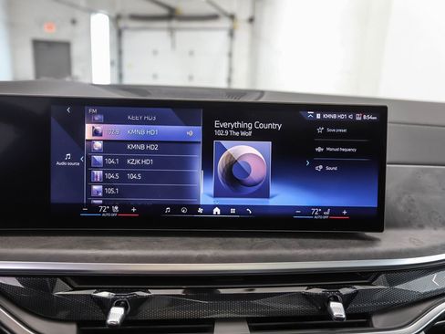 Used 2026 BMW X5 xDrive40i w/ M Sport Package image 16