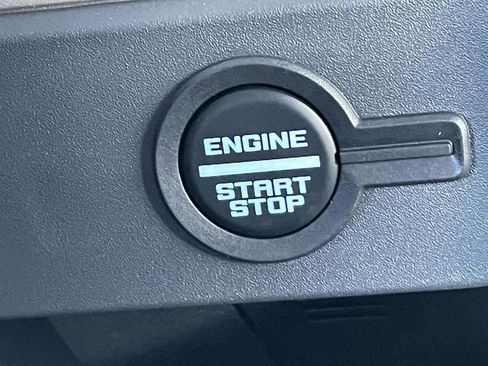 New 2025 Ford Bronco Outer Banks image 31