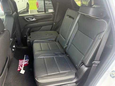 Used 2024 GMC Yukon SLT AWD/4WD image 32