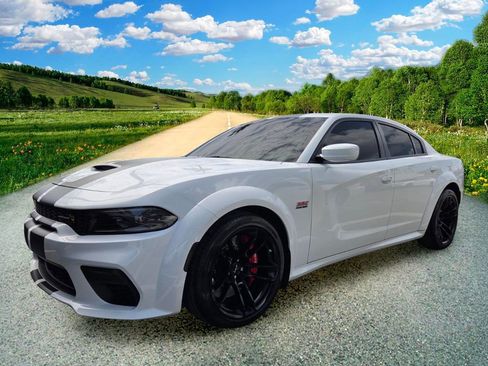 Used 2022 Dodge Charger Scat Pack RWD image 2