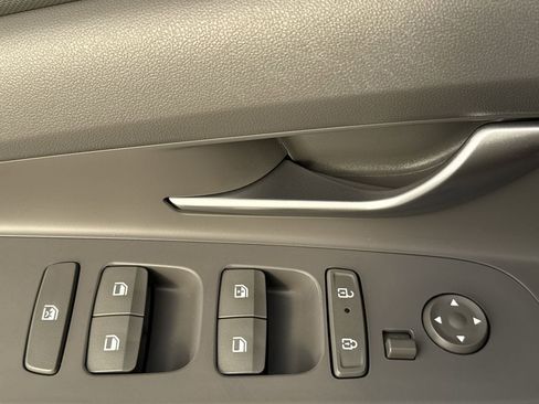 Certified 2024 Hyundai Elantra SEL image 12