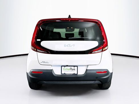 Used 2022 Kia Soul LX w/ Technology Package image 7