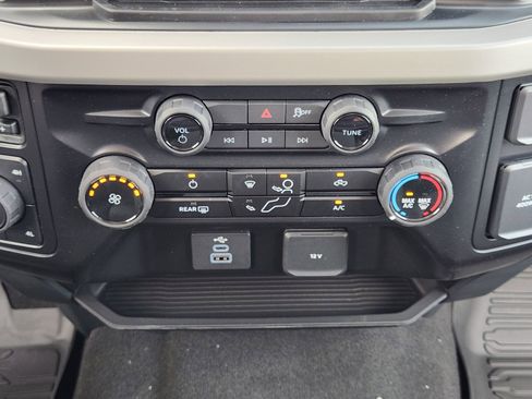 New 2026 Ford F250 XLT w/ FX4 Off-Road Package AWD/4WD image 19