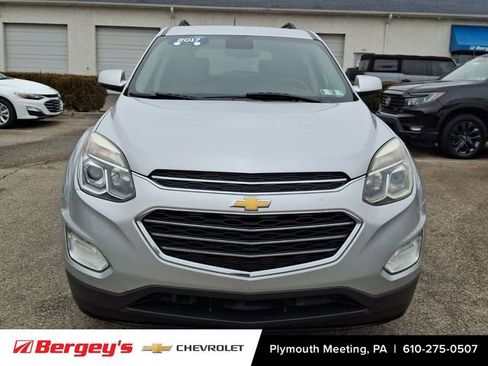 Used 2017 Chevrolet Equinox LT image 3
