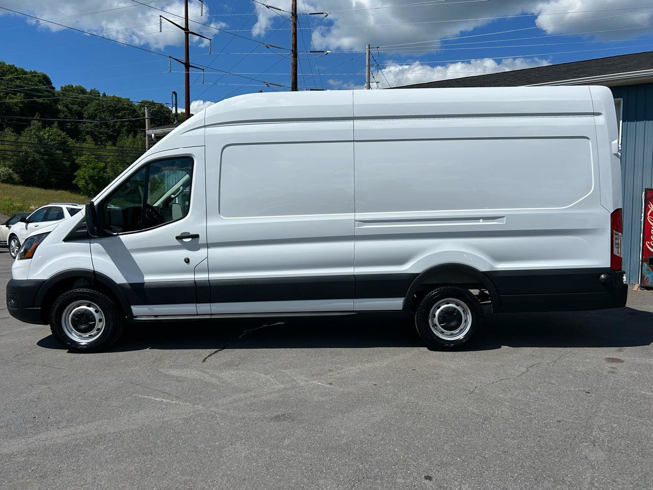 Used 2025 Ford Transit 250 148 High Roof Extended w/ Load Area Protection Package RWD image 2
