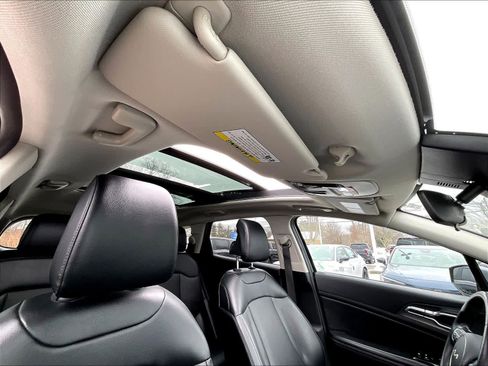 Used 2023 Kia Sportage SX image 23