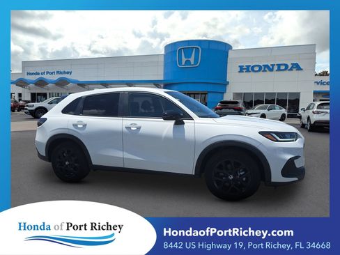 Certified 2024 Honda HR-V Sport image 1