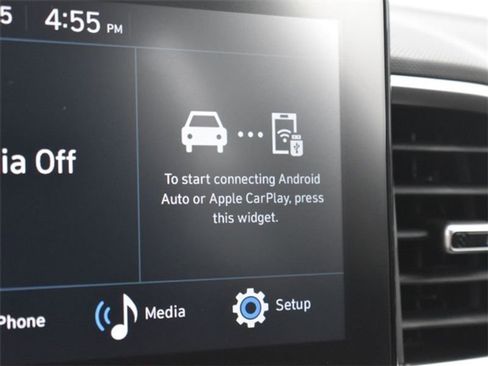 Used 2025 Hyundai Venue SE image 14