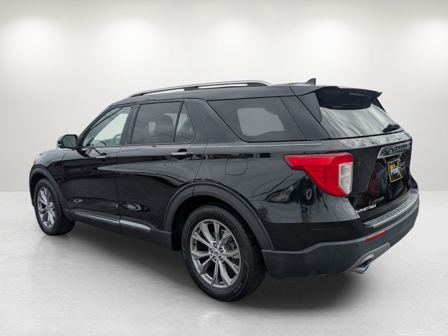 Used 2022 Ford Explorer Limited w/ Equipment Group 301A RWD image 7